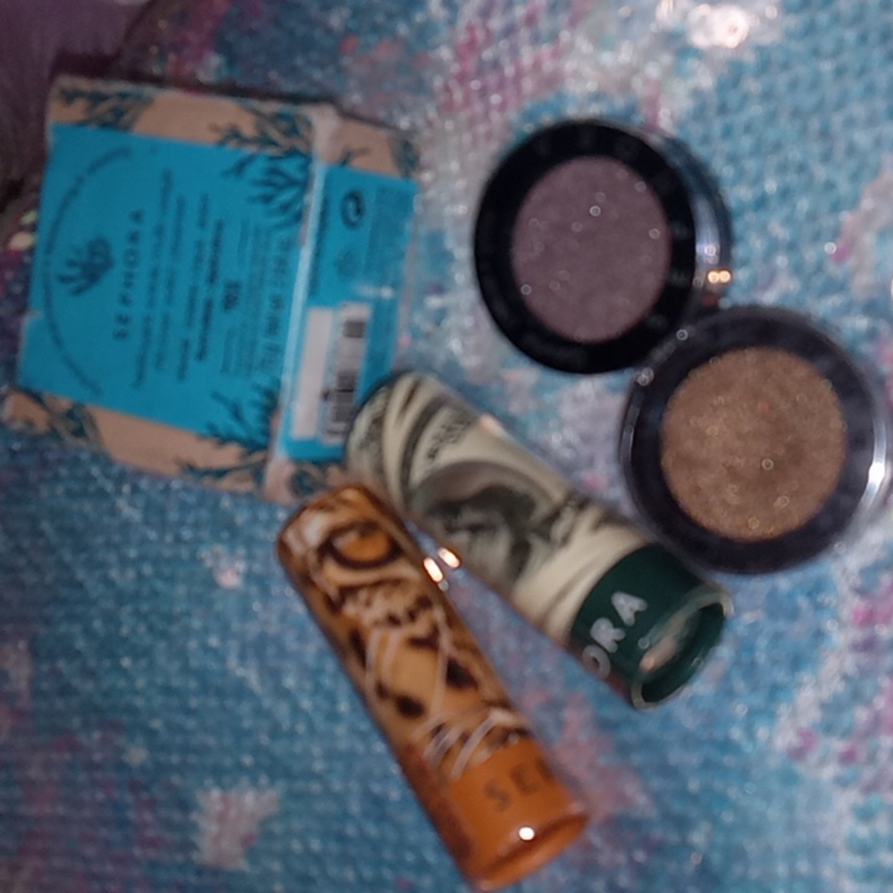 Sephora makeup on bundle